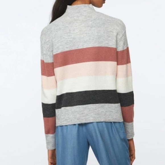 BeachLunchLounge Portia Striped Sweater Gray and Pink and Cream Size S/P - Picture 3 of 9